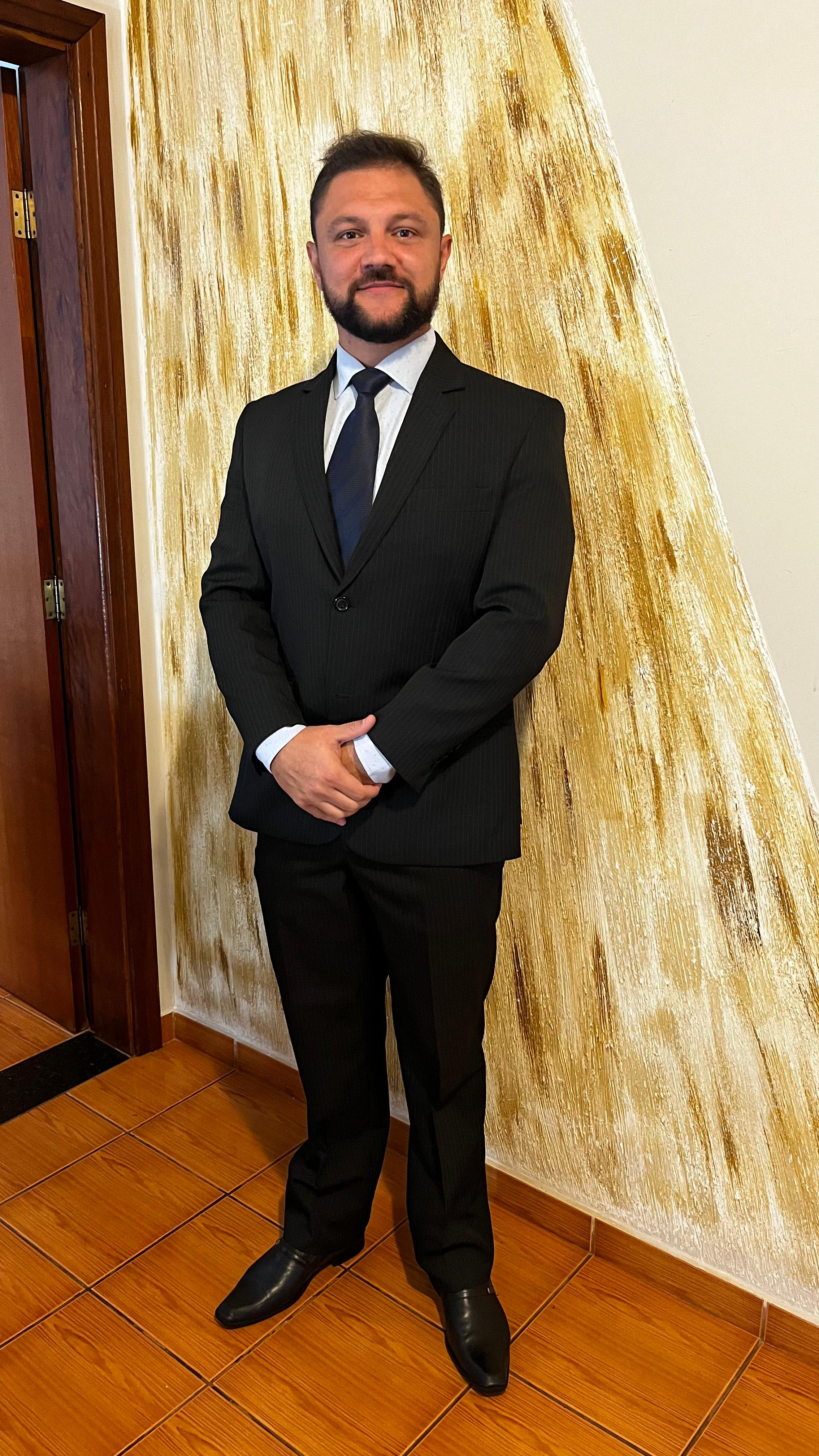 Alisson Luiz Gonçalves, advogado em Cornélio Procópio-PR